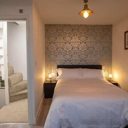Herring Girl House - Harbourside Property, Sleeps 8 Scarborough Exterior foto